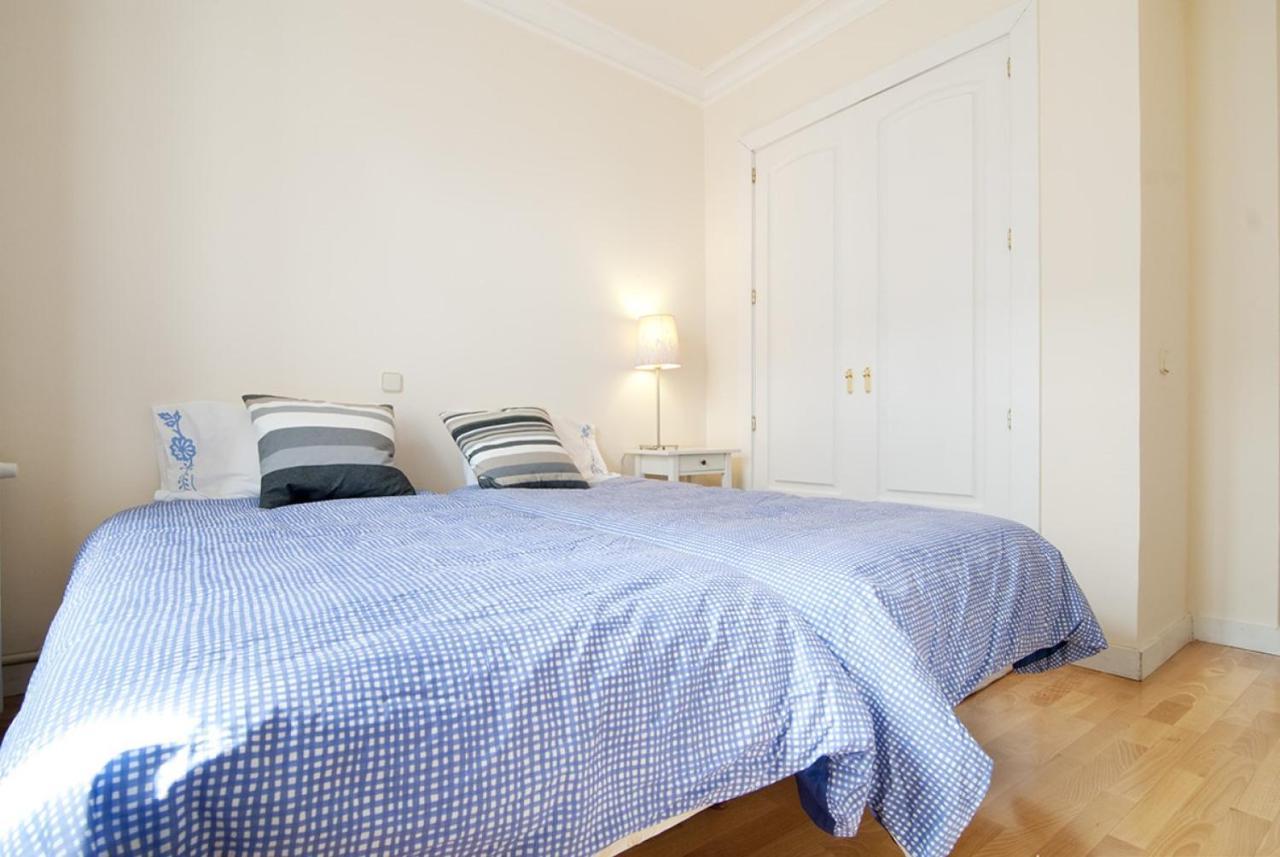 Mit House Princesa En Madrid Apartment ภายนอก รูปภาพ